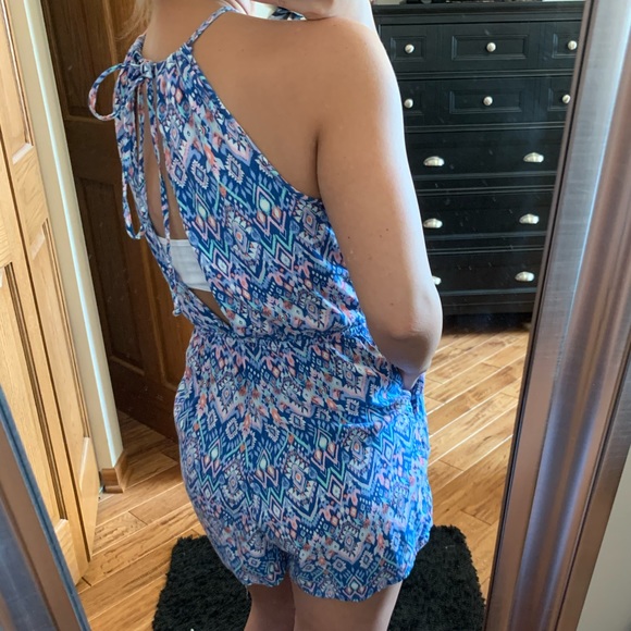 Romper - Picture 2 of 4